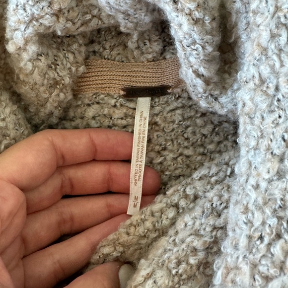 OVERSIZED FREE PEOPLE SWEATER - Picture 4 of 4